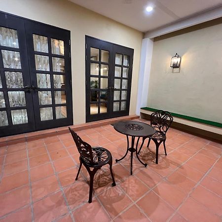 Botanica Mansion Bed and Breakfast Balik Pulau Eksteriør billede