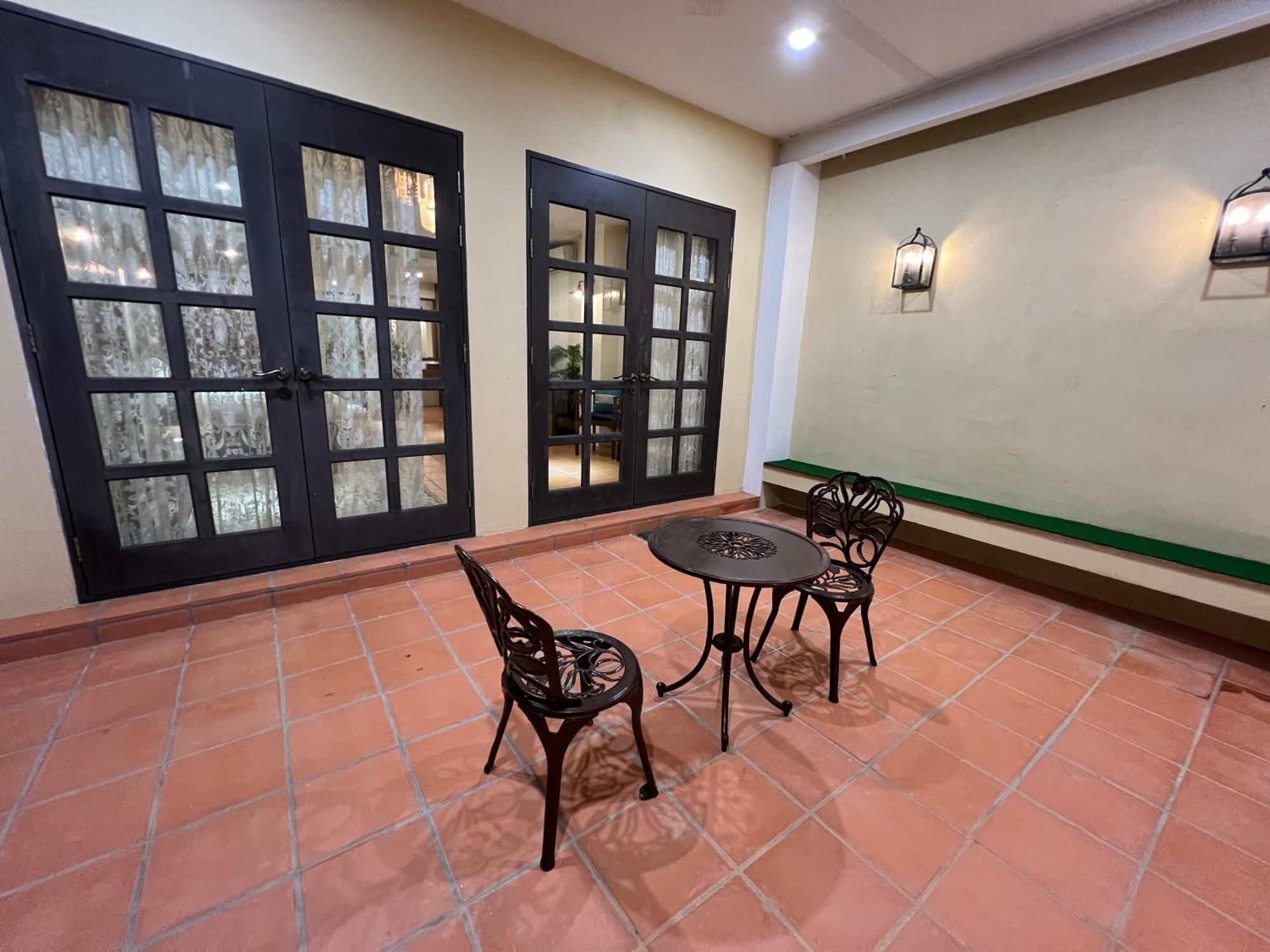 Botanica Mansion Bed and Breakfast Balik Pulau Eksteriør billede